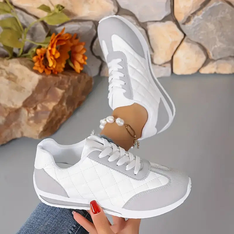 Women's Lightweight Sneaker