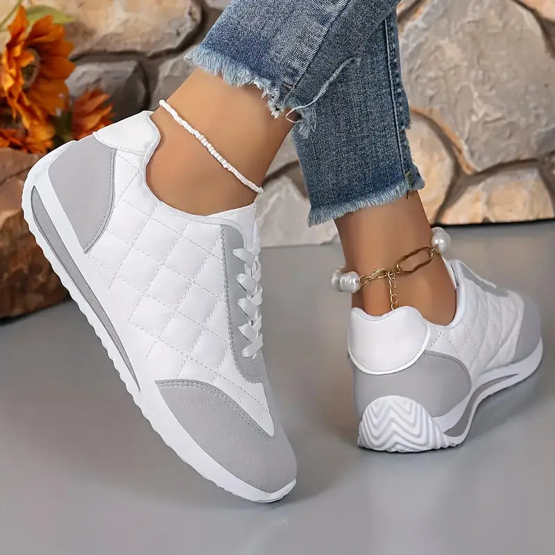 Women's Lightweight Sneaker