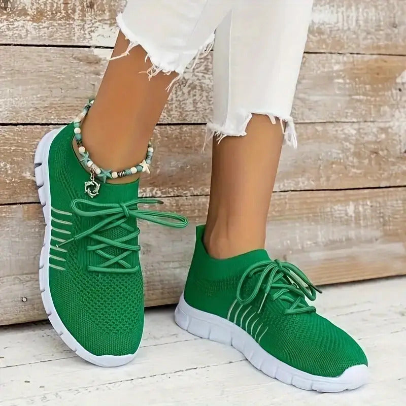 Large size outdoor lightweight breathable running shoes for women