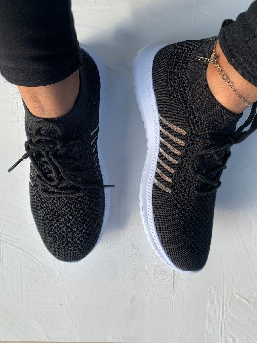 Women Breathable Lace-Up Front Running Shoes