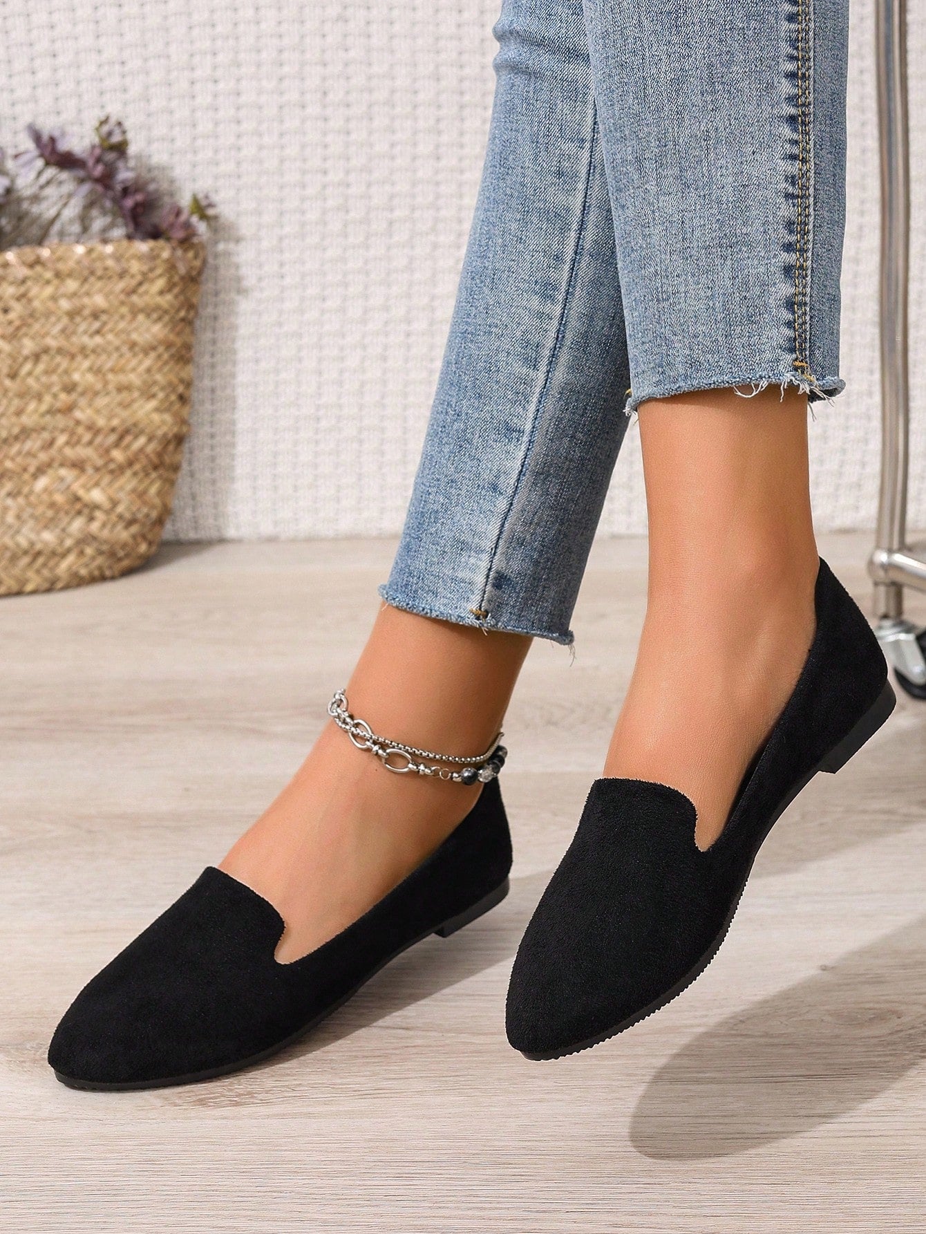 2025 Spring  Summer New Flat Slip-On Shoes
