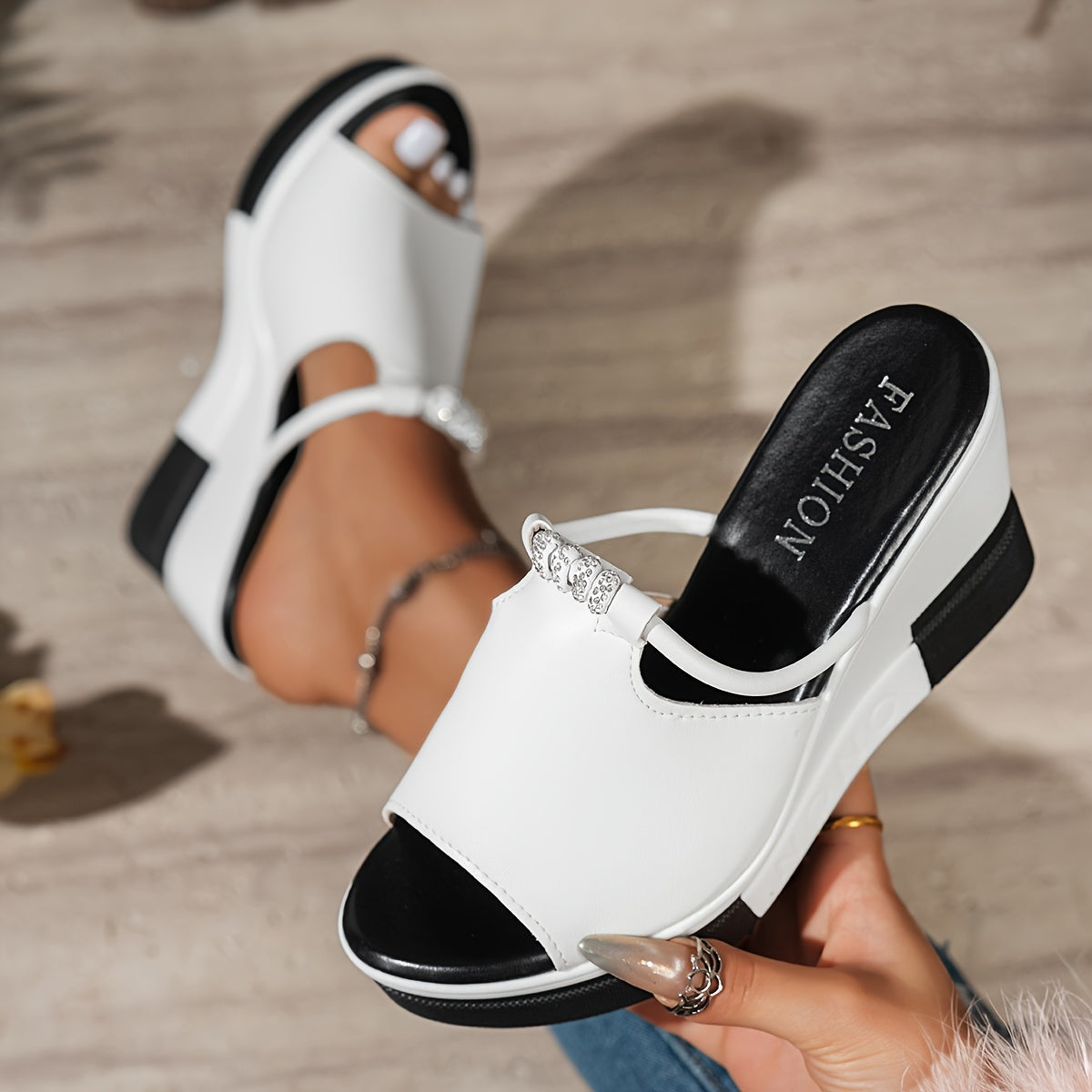 Women's Casual Black and White Wedge Sandals