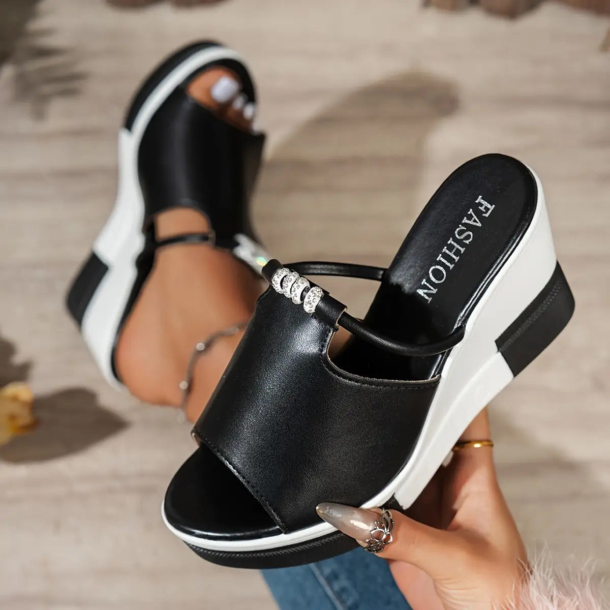 Women's Casual Black and White Wedge Sandals