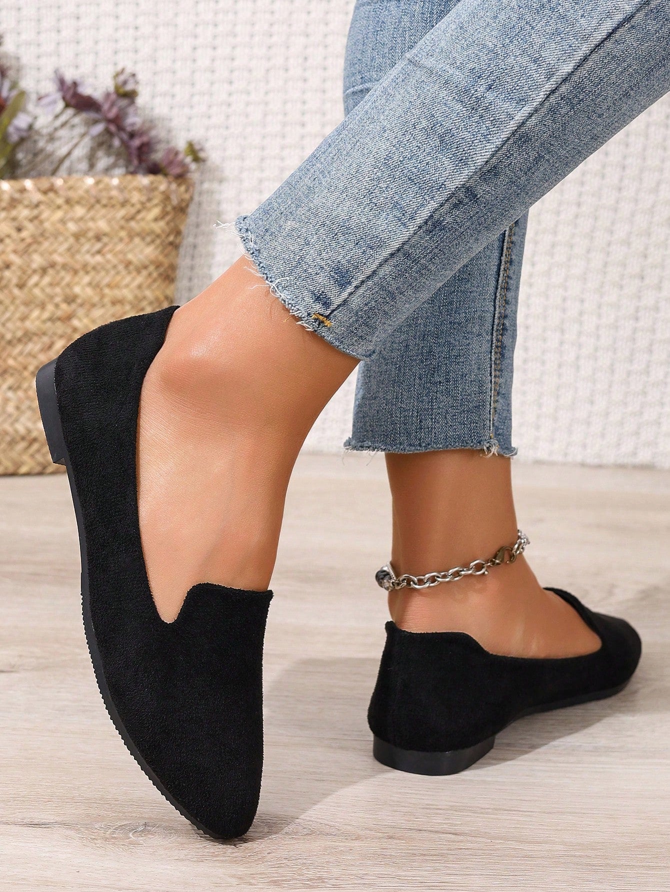2025 Spring  Summer New Flat Slip-On Shoes