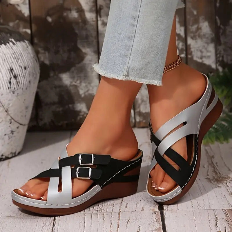Women's versatile thick-soled beach sandals
