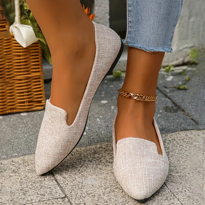 Women's Pointed Toe Retro Flat Shoes